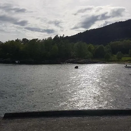Сasa de vacaciones Molvik Hytten Ostereidet